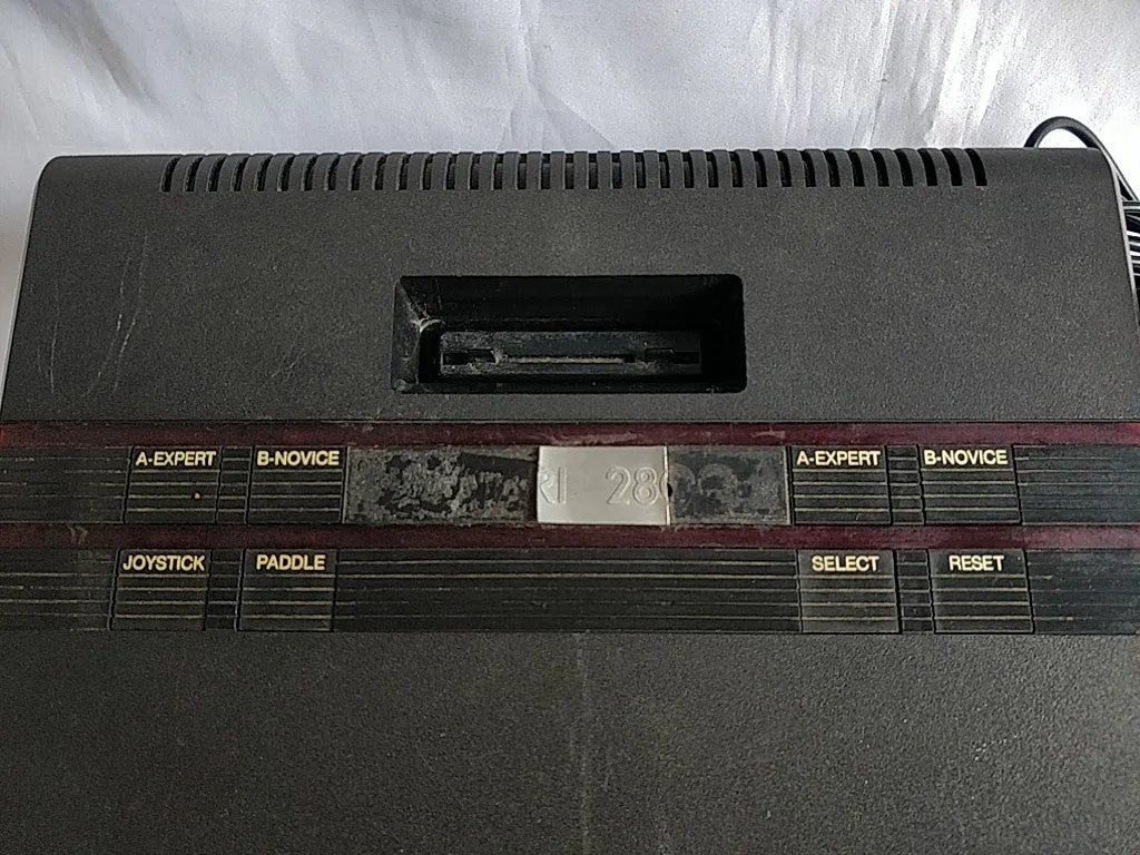 Atari 2800 Console, Controller Pads, PSU, RF Switch cable, Game set -e0620-