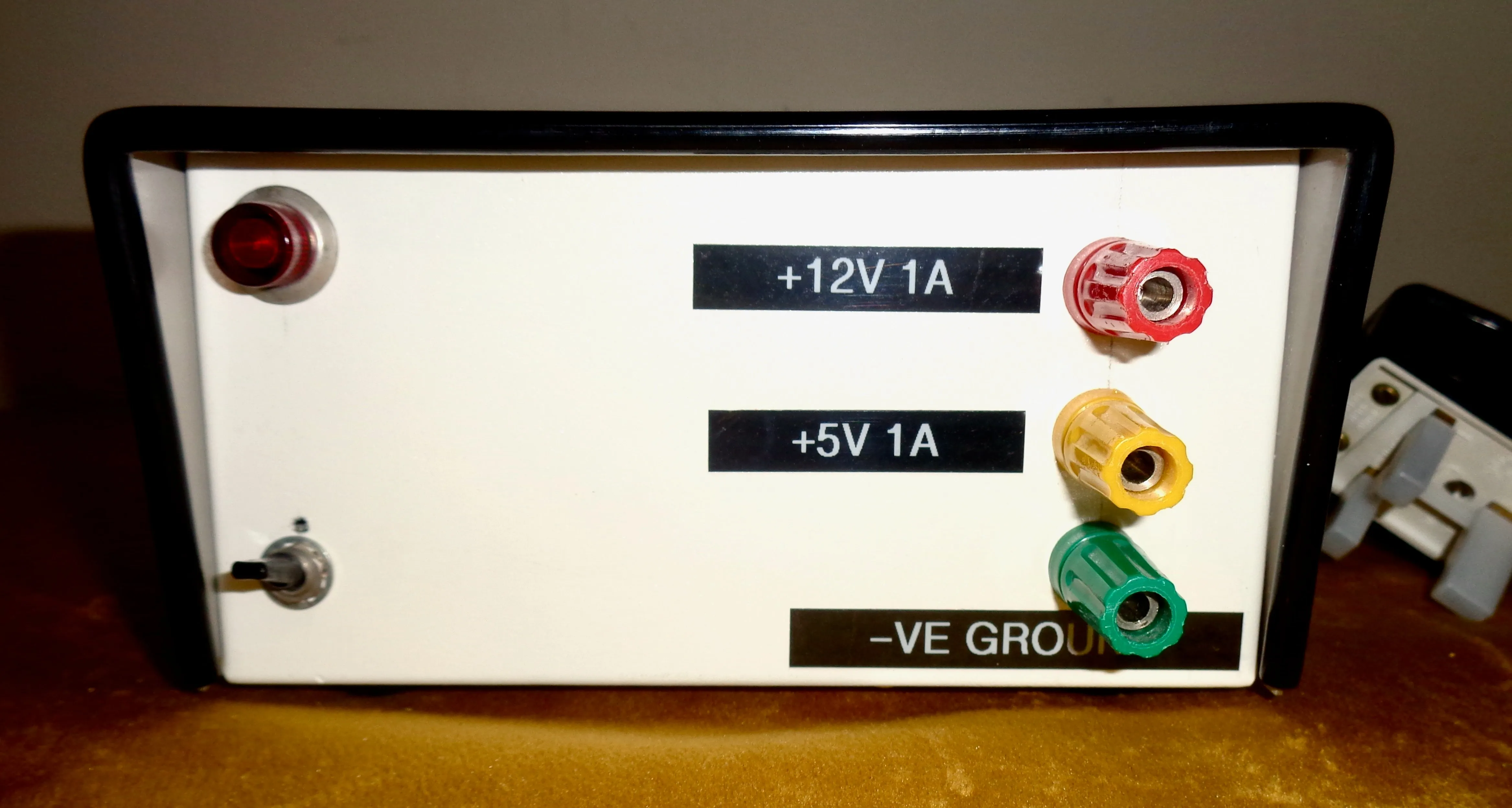 Handbuilt Voltage Output Meter PSU