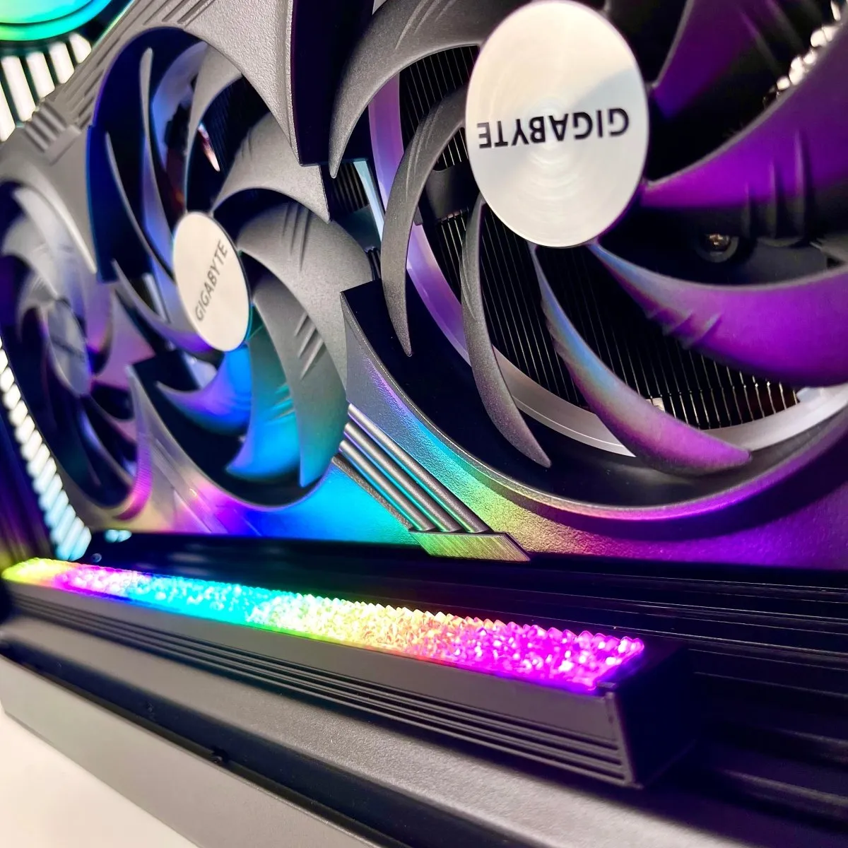 IGaming Core i7/9 14900KF | RTX 4070TI Super-4090 | Y70 Touch Pro