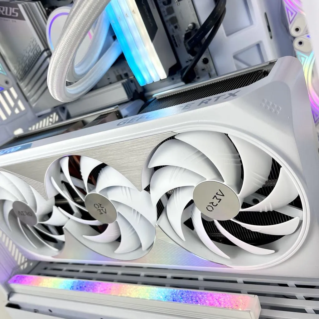 IGaming Core i7/i9 14900KF | RTX 4070TI Super-4090 | Y70 Touch Pro White