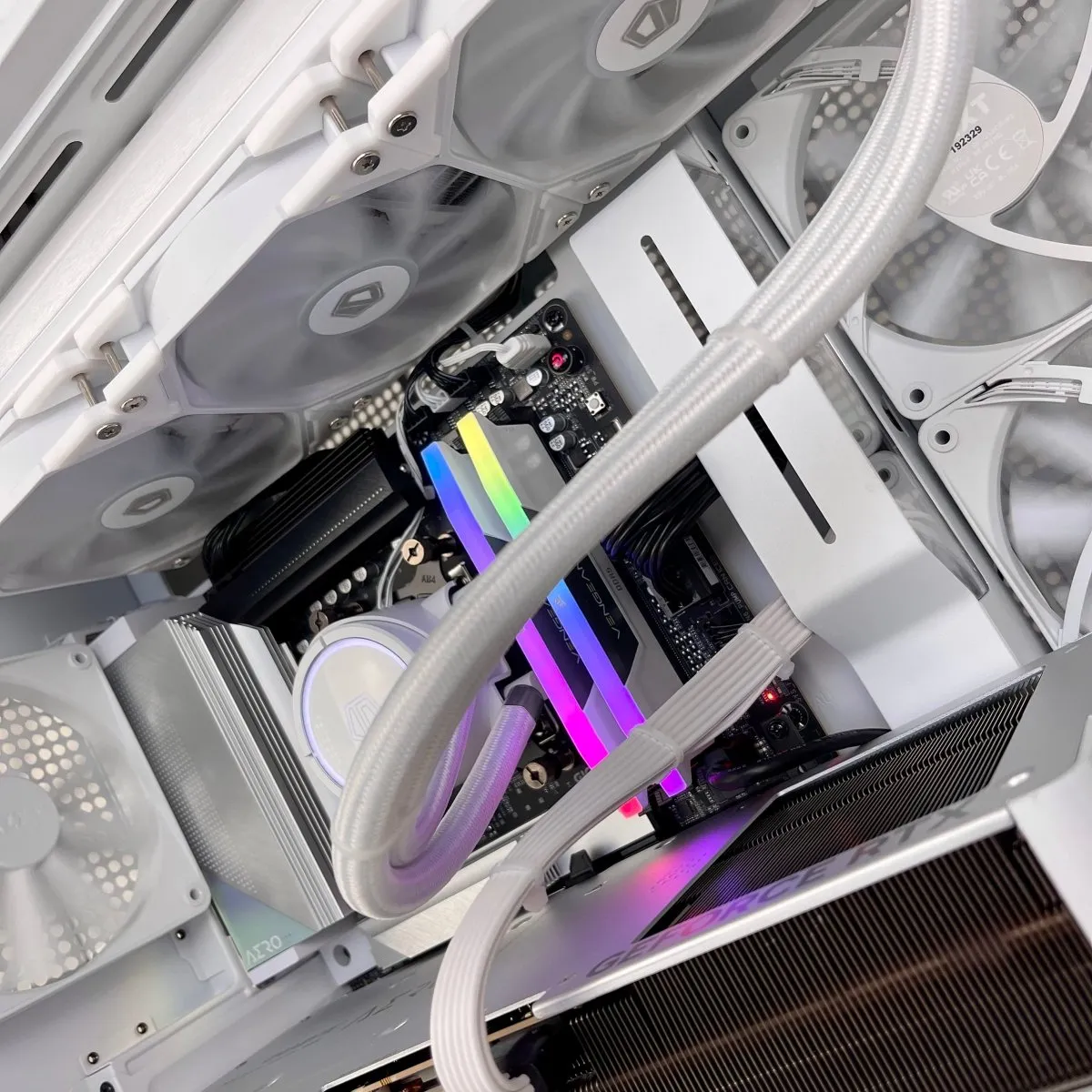 IGaming Intel Core i7/i9 14900KF | RTX 4070Ti-4090 | H9 S-Performance