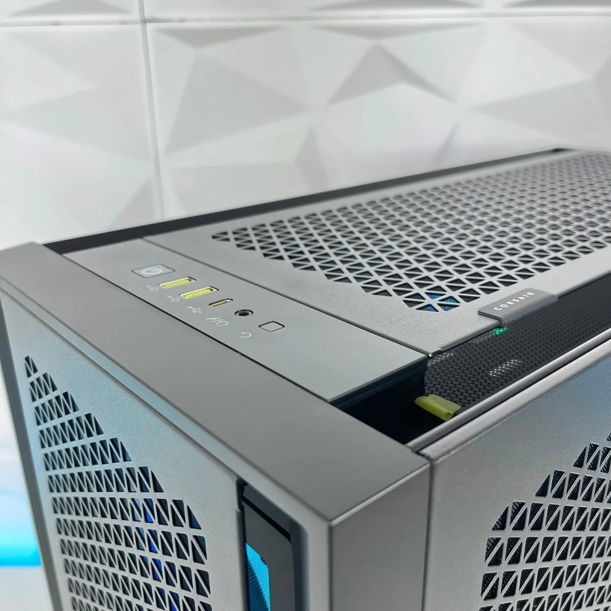 IGaming Intel Core i9 14900KF | RTX 4090 OC 24G | Corsair 5000D Black