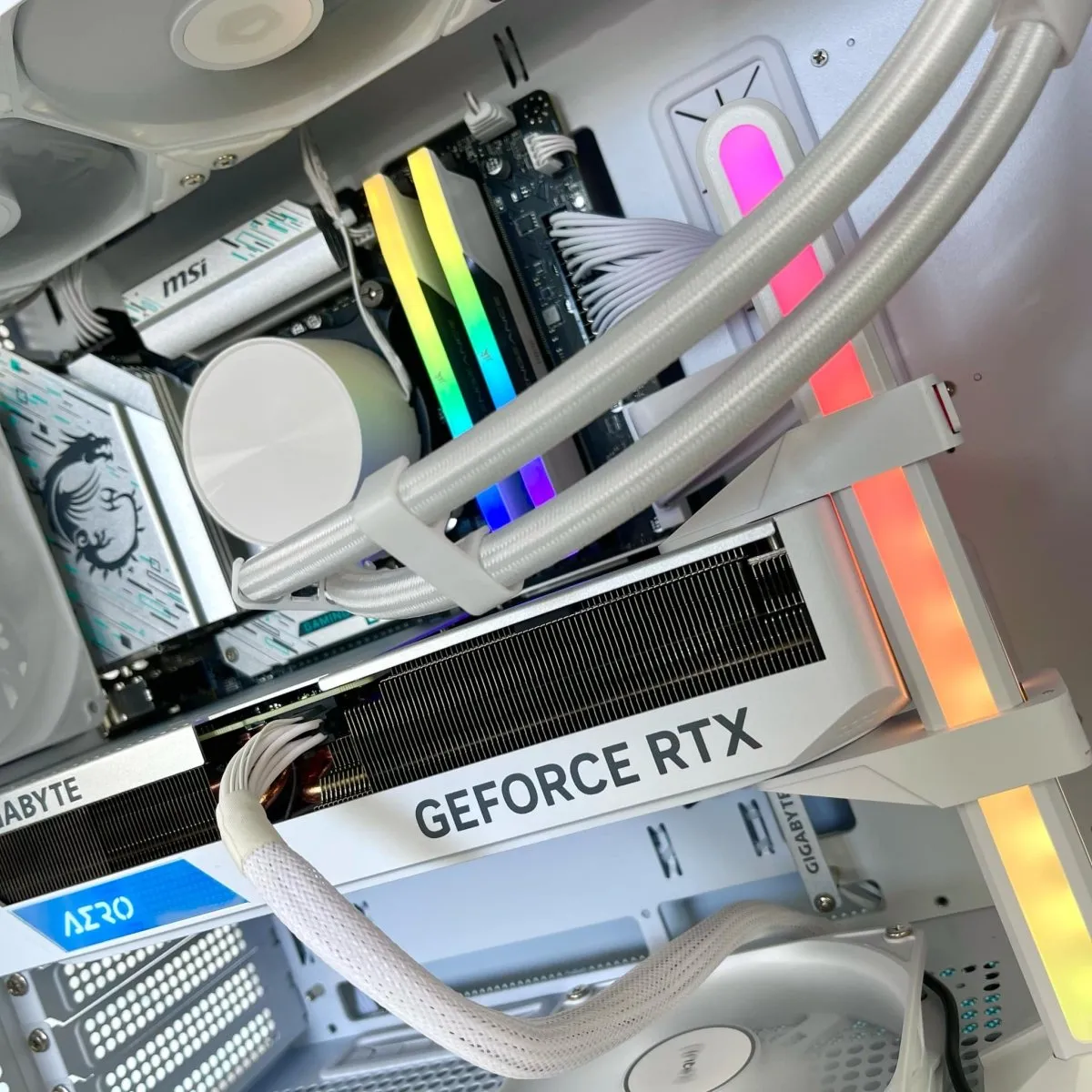 IGaming Ryzen 5-7 9700X | RTX 4060-4070Ti Super | Antec Premium Flux - White