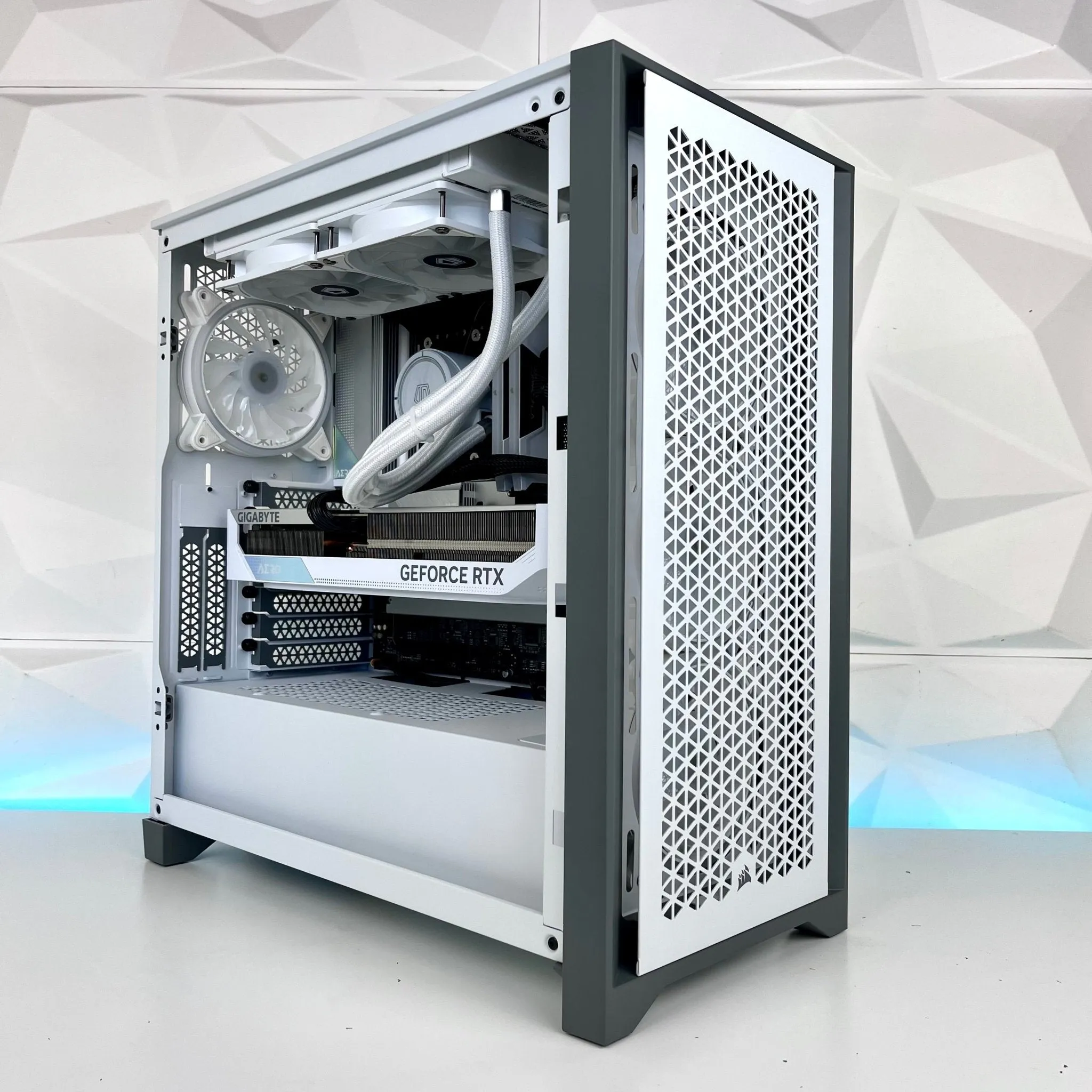 IGaming Ryzen 7 7700x | RTX 4070 Ti/4080 Super | 32GB DDR5 ArcticBlaze 4000D