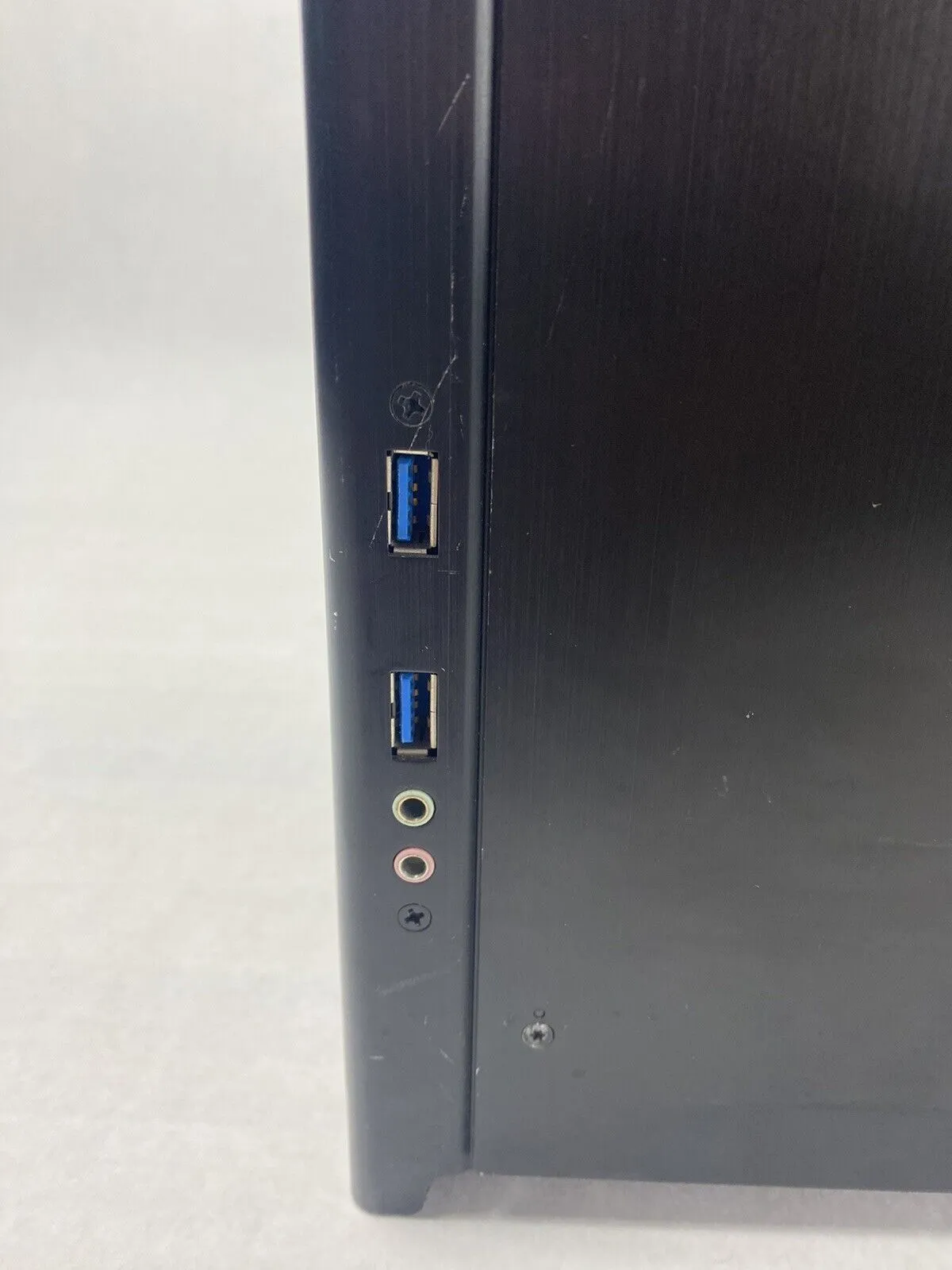 Lian Li PC-Q27 ITX Computer Case w/ Corsair CS750M 750W Power Supply