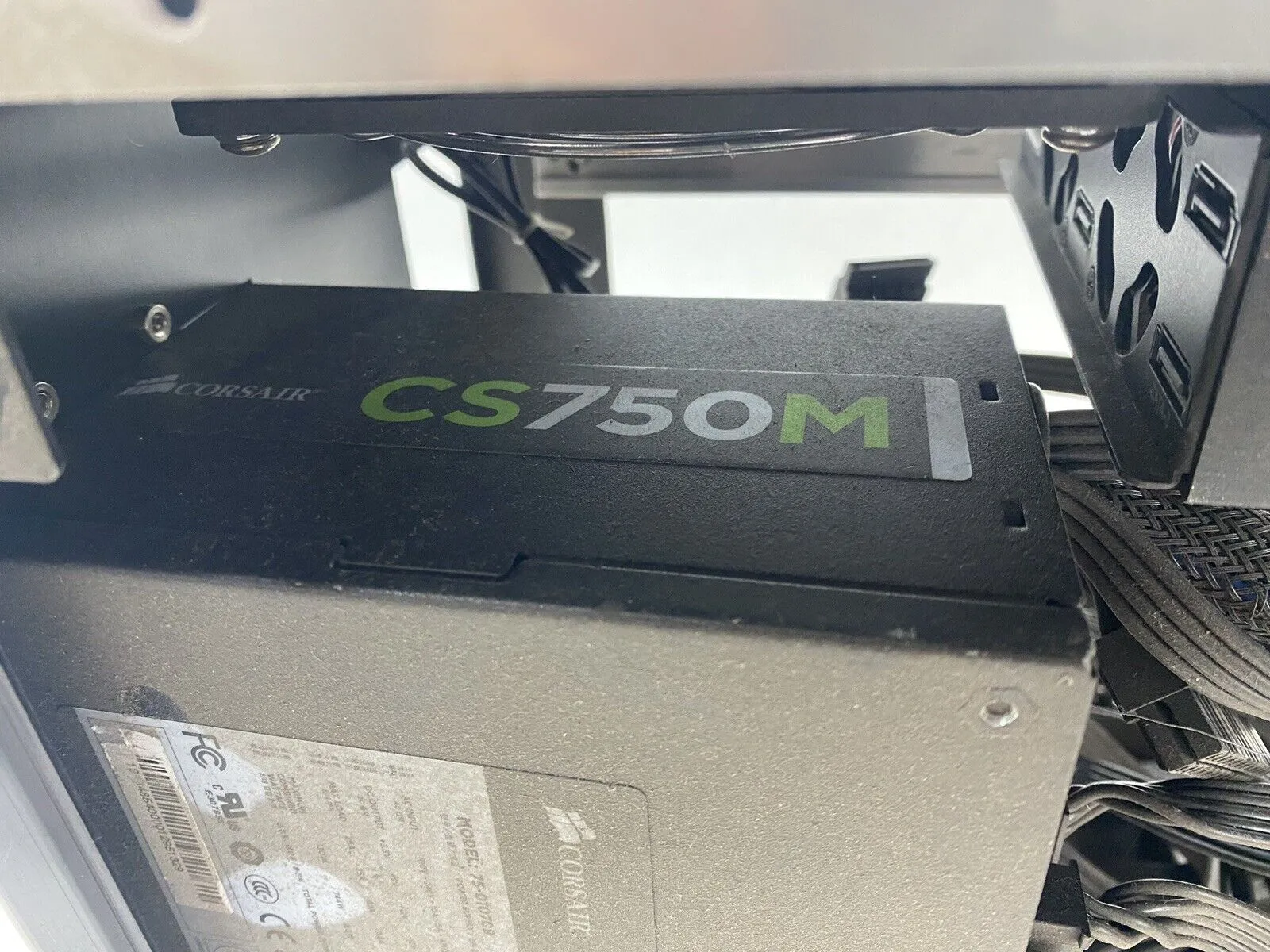 Lian Li PC-Q27 ITX Computer Case w/ Corsair CS750M 750W Power Supply