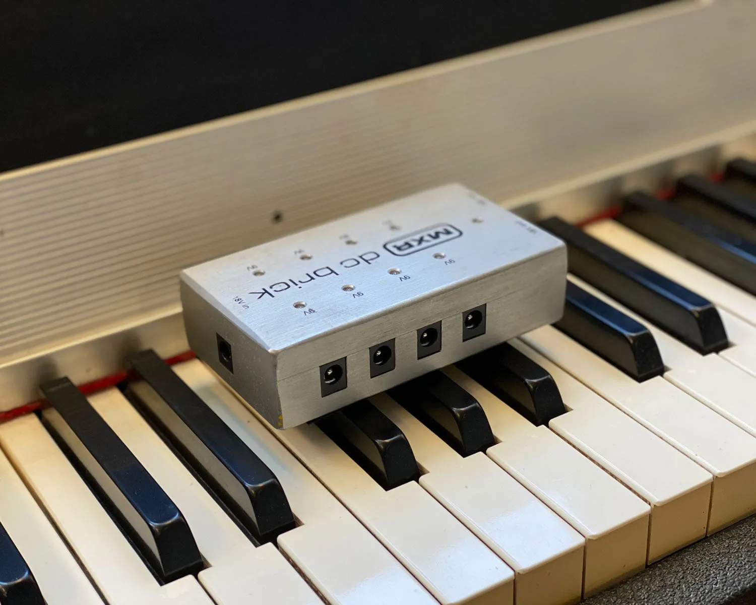 MXR DC Brick Power Supply