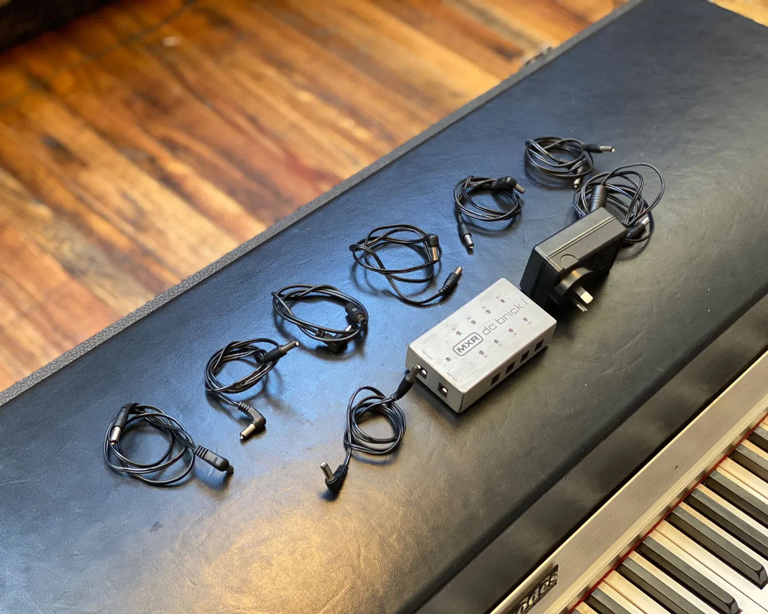 MXR DC Brick Power Supply
