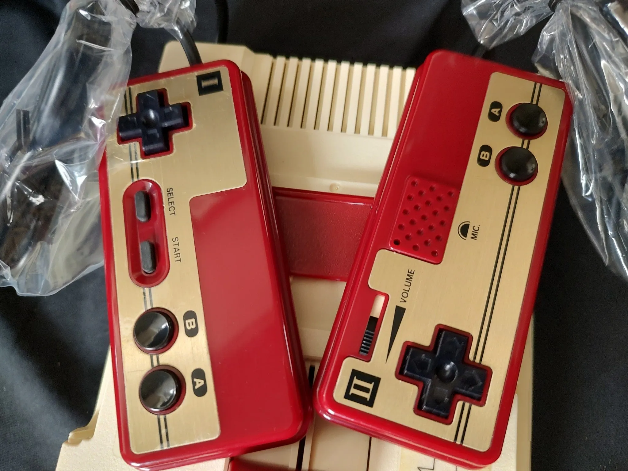 Nintendo Famicom NES HVC-001 Console, PSU, Manual and Box set, Working-g0229-