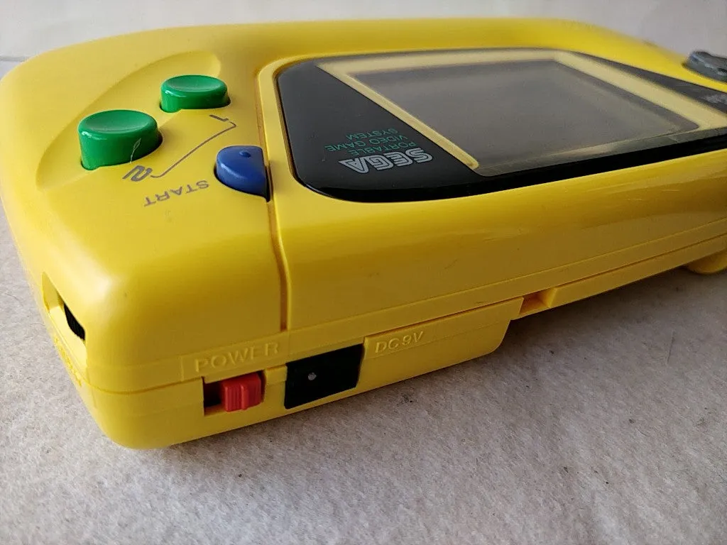SEGA GAME GEAR HGG-3223 Yellow color Handheld Console/Has dead pixel line-d0223-