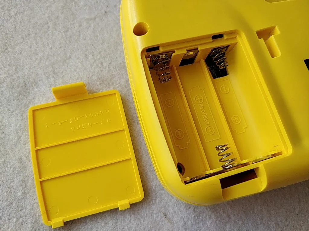 SEGA GAME GEAR HGG-3223 Yellow color Handheld Console/Has dead pixel line-d0223-