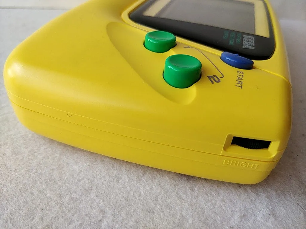 SEGA GAME GEAR HGG-3223 Yellow color Handheld Console/Has dead pixel line-d0223-