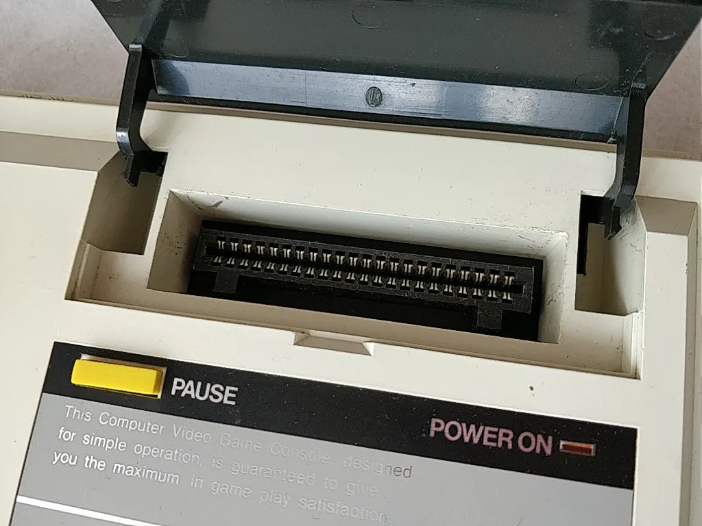 SEGA MARK 3 III CONSOLE (Sega Master System) ,Pads,PSU,AV cable,Game set-c0423-