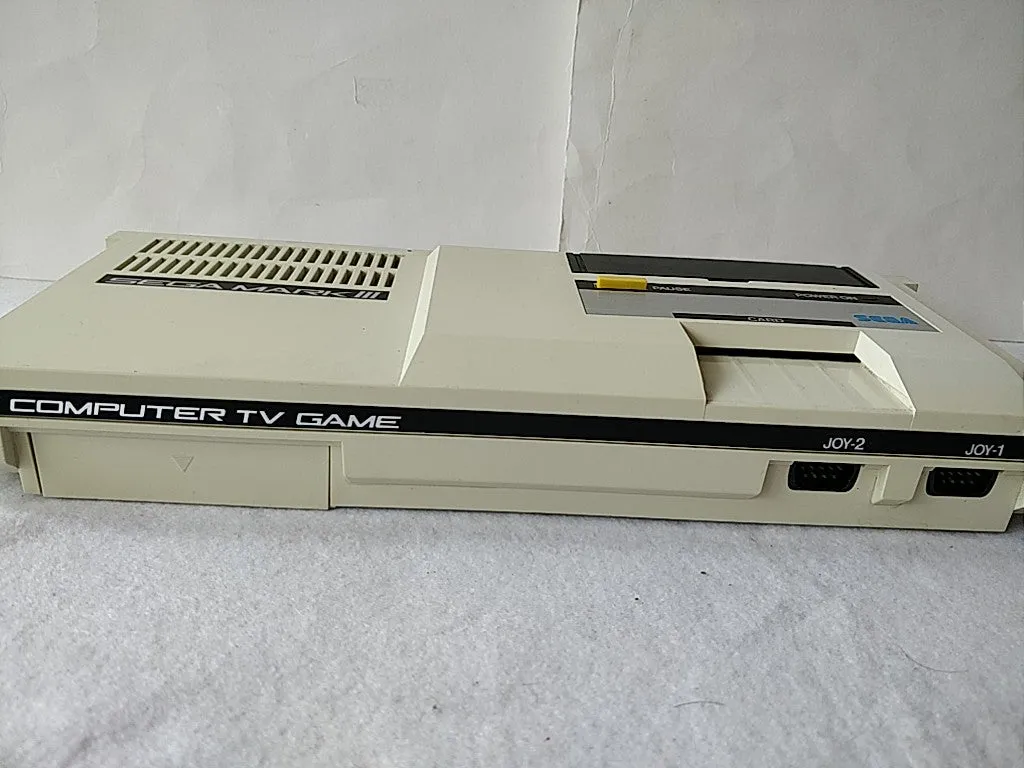 SEGA MARK 3 III CONSOLE (Sega Master System) ,Pads,PSU,AV cable,Game set-c0423-