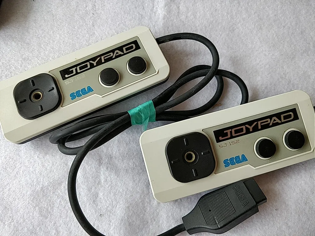 SEGA MARK 3 III CONSOLE (Sega Master System) ,Pads,PSU,AV cable,Game set-c0423-