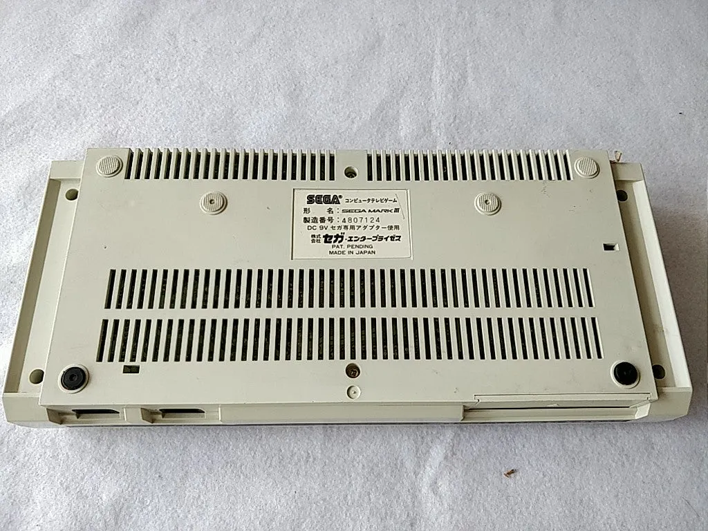SEGA MARK 3 III CONSOLE (Sega Master System) ,Pads,PSU,AV cable,Game set-c0423-