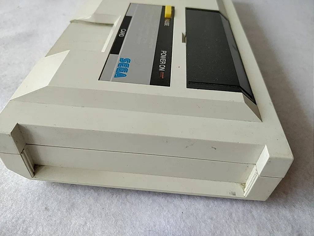 SEGA MARK 3 III CONSOLE (Sega Master System) ,Pads,PSU,AV cable,Game set-c0423-
