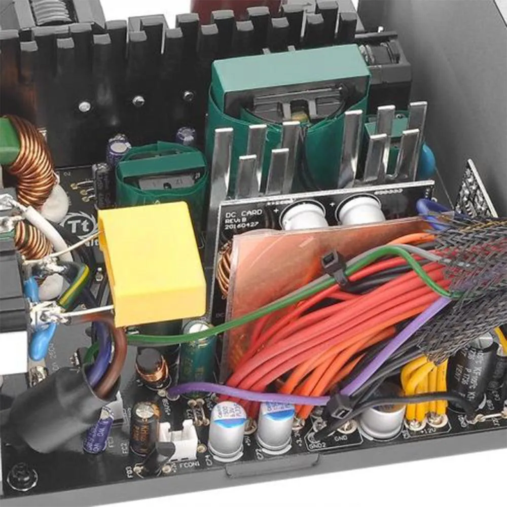 Thermaltake Toughpower GX1 700W 80 Plus Gold Power Supply